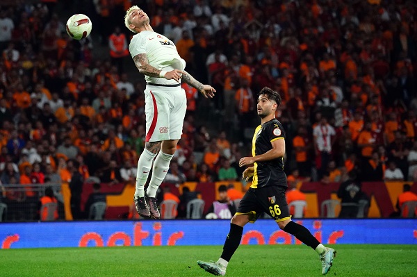 Kafa vuruşu yapanlar dikkat! Futbolcuları bekleyen büyük tehlike