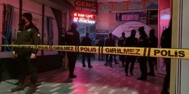 Kafasına silah dayadı! Saatler süren pazarlık
