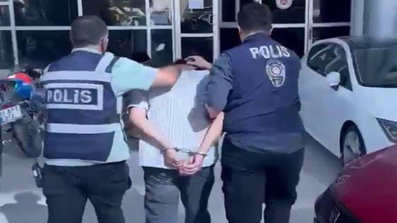 Kafayı çekip sarhoş olan koca 4 kişiyi palayla doğrayıp hapsi boyladı