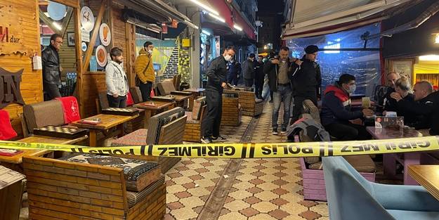 Kafeye silahlı saldırı