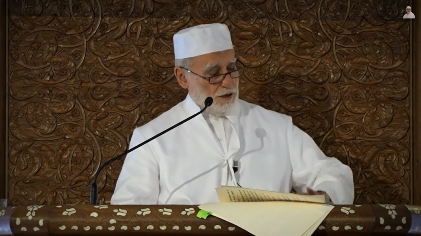 Kafirlerin dünyasından uzak durmamız lazım!