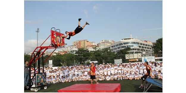 Kağıthane Belediyesi'nden spora dev destek