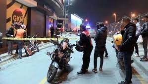  Kağıthane'de otomobille çarpışan motosikletli kurye hayatını kaybetti