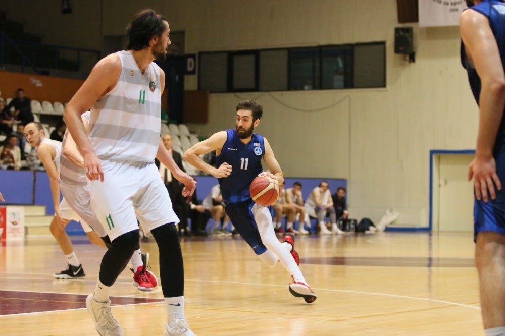 Kağıtspor Bursa’dan galip döndü 
