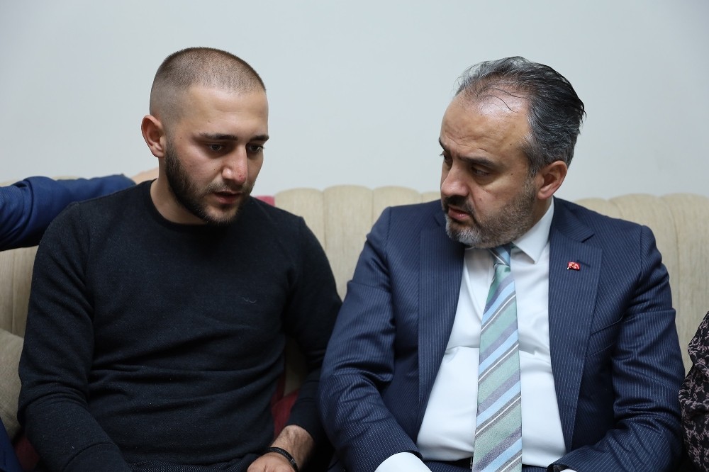 Kahraman İdlip gazisi: “Orada 7 düvelle savaşıyoruz, sadece Esad’la değil” 