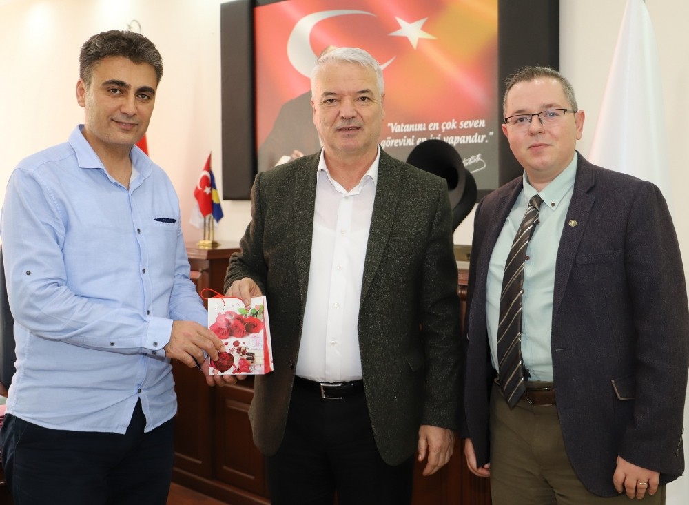 Kahraman memur ödüllendirildi 