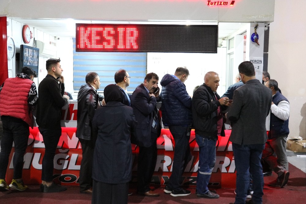 Kahramanmaraş otogarında üniversite tatili yoğunluğu 