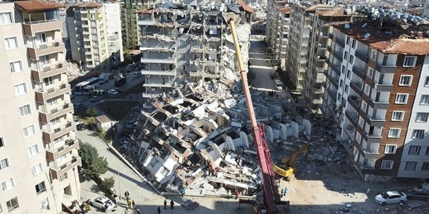 Kahramanmaraş'ta cenazelerin kimlik tespitine ilişkin iki ayrı kan alma merkezi kuruldu