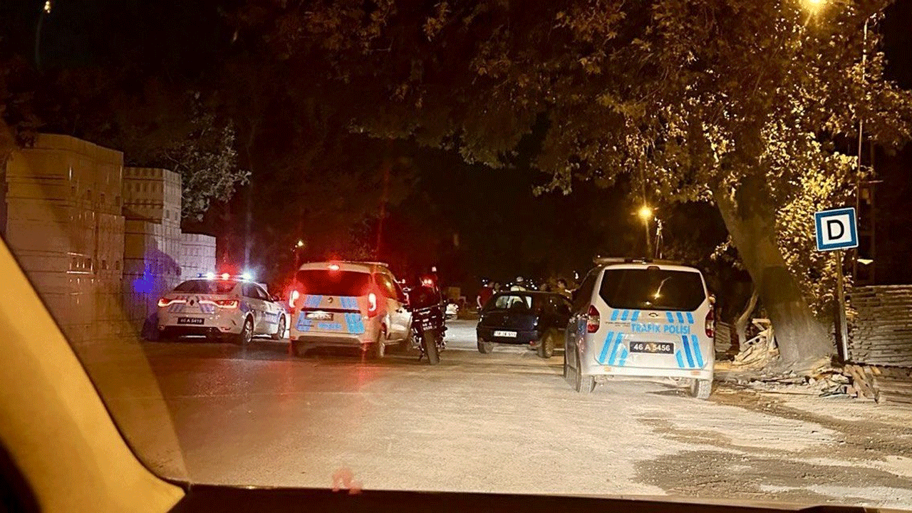 Kahramanmaraş’ta ehliyetsiz sürücü polise çarpıp kaçtı