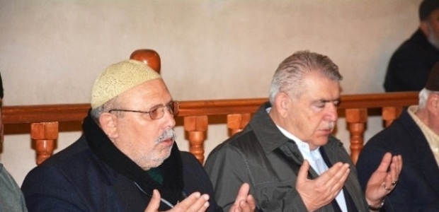 Kahramanmaraş'ta eller şehitler için semaya açıldı