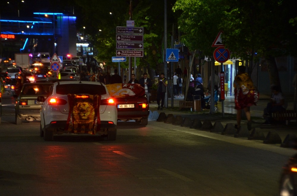 Kahramanmaraş’ta Galatasaraylı taraftarların galibiyet sevinci 