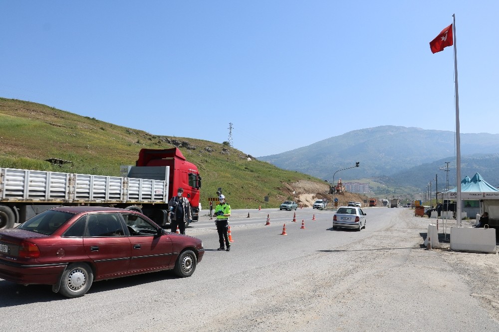 Kahramanmaraş’ta giriş ve çıkış yoğunluğu 