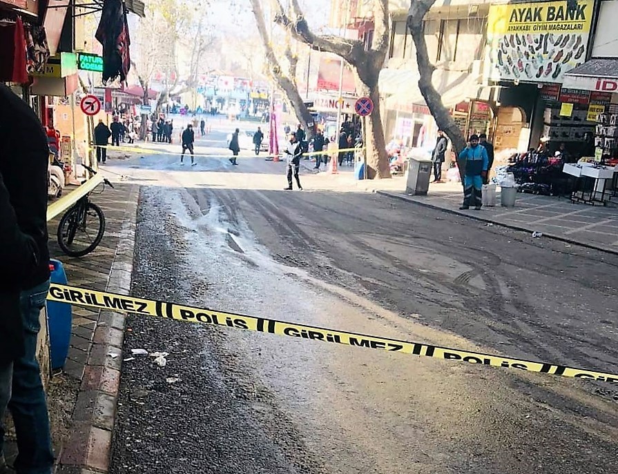 Kahramanmaraş’ta kezzap bidonu patladı: 2 yaralı 