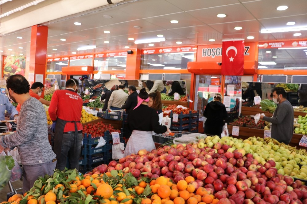 Kahramanmaraş’ta marketlerde Ramazan yoğunluğu 
