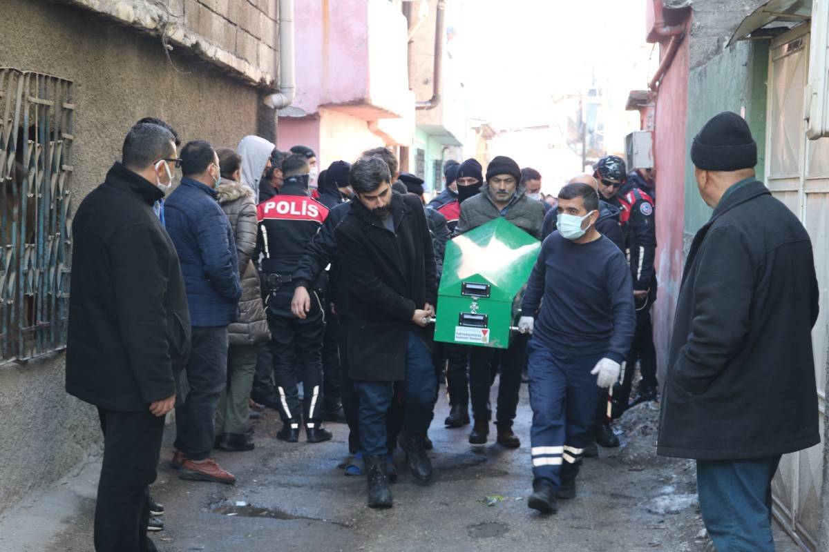 Kahramanmaraş'ta soba zehirlenmesi: Anne ve oğlu hayatını kaybetti