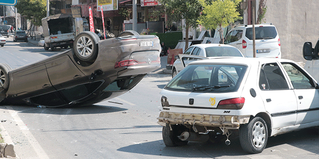 Kahramanmaraş'ta trafik kazası güvenlik kamerasında