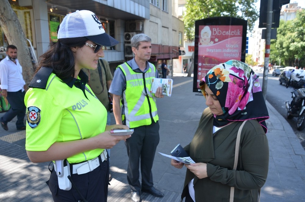 Kahramanmaraş’ta yaya önceliği bilgilendirmesi 