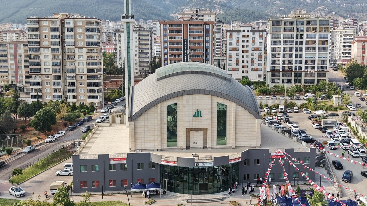 Kahramanmaraş’ta yeni sosyal tesisler hizmete açıldı