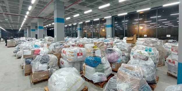Kahramanmaraş'taki deprem felaketi: İstanbullular oraya akın etti