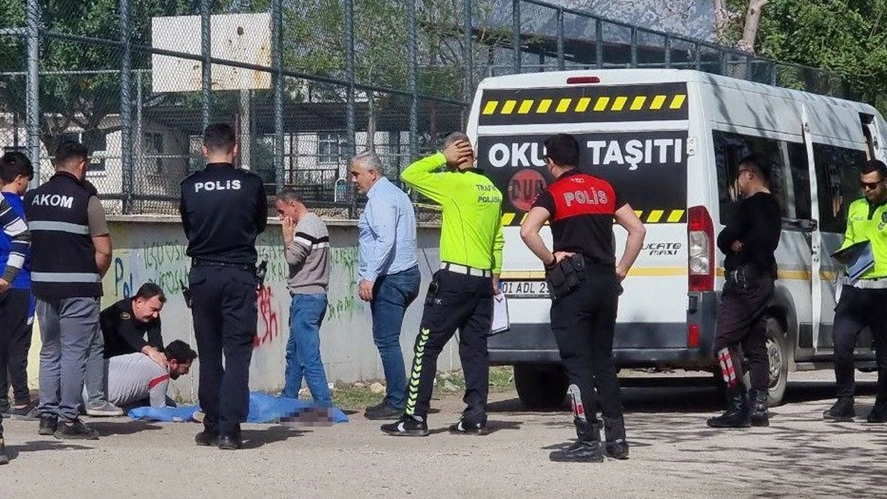 Kahreden şaka! Arkadaşı itekledi, 11 yaşındaki kız servisin altında can verdi!