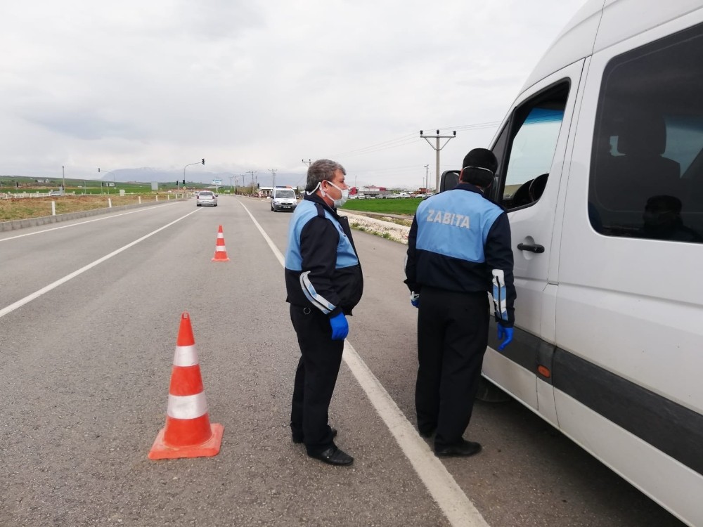 Kahta Belediyesi zabıta ekipleri toplu taşıma araçlarını denetledi 