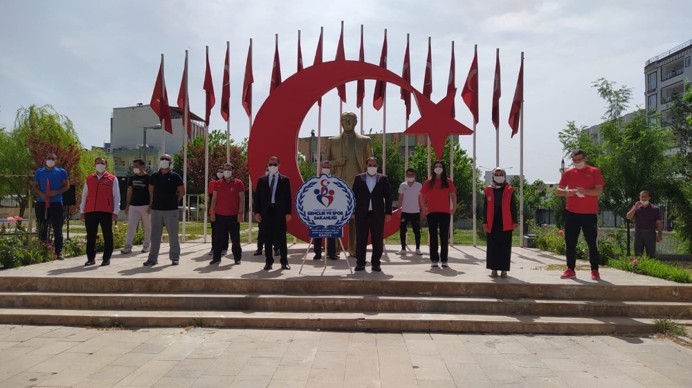 Kahta’da 19 Mayıs kutlamaları 