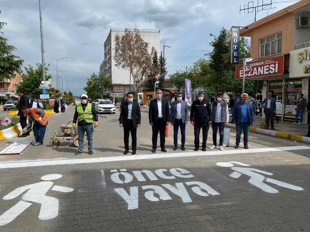 Kahta’da önce yaya görselli çizgi çalışması başlatıldı 