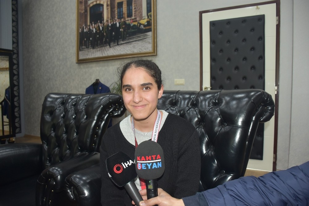 Kahtalı görme engelli öğrenci Türkiye Şampiyonu oldu 