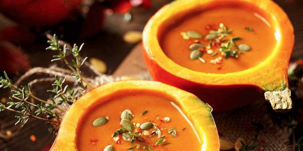 Kahvaltıda çorba içmenin faydaları nelerdir? Uzmanından tarhanalı balkabağı çorbası tarifi