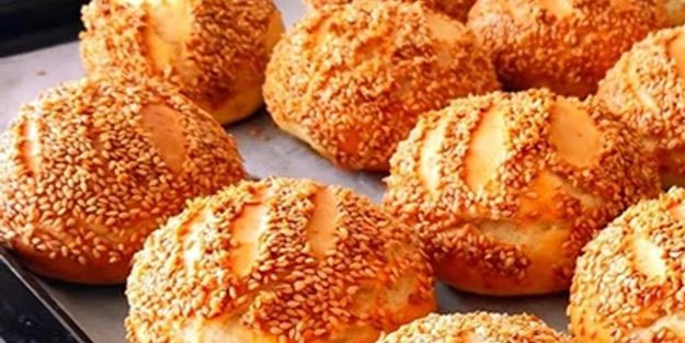 Kahvaltıya hızlı çözüm: 10 dakikada simit poğaça tarifi