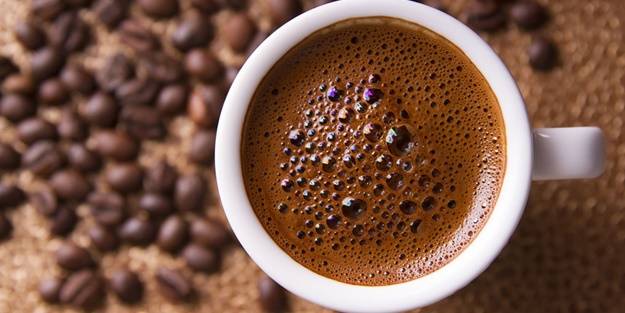 Kahve düşkünleri dikkat! Bu hastalığa yakalanma riskini arttırıyor