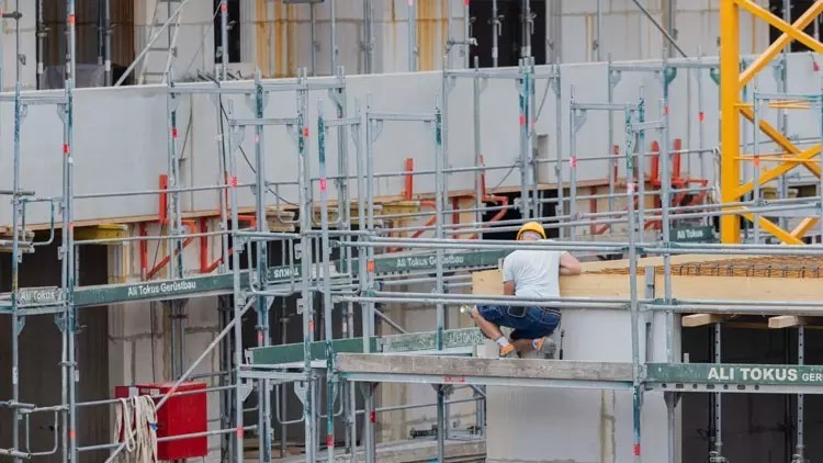 Kahve içerken düştü, burnu kırıldı! Mahkeme ‘iş kazası’ dedi