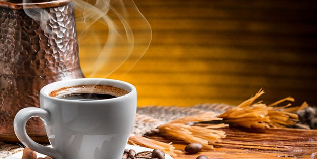 Kahve içme alışkanlığı olanlar dikkat! Ünlü şirket kahve fiyatlarına yüzde 25 zam yaptı! Yeni adımı duyurdu