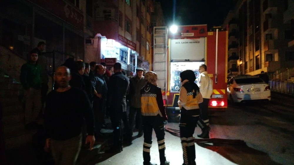 Kahvehanede çıkan yangın korkuttu 