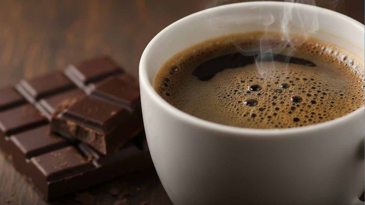 Kahveyle çikolata tüketenler dikkat! Vücudun yağ yakmasını engelleyen o sinsi tehlike ortaya çıktı!