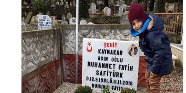 Şehit eşinin paylaşımı yürekleri burktu! '...kalanını cennetteki buluşmaya mı sakladınız?'