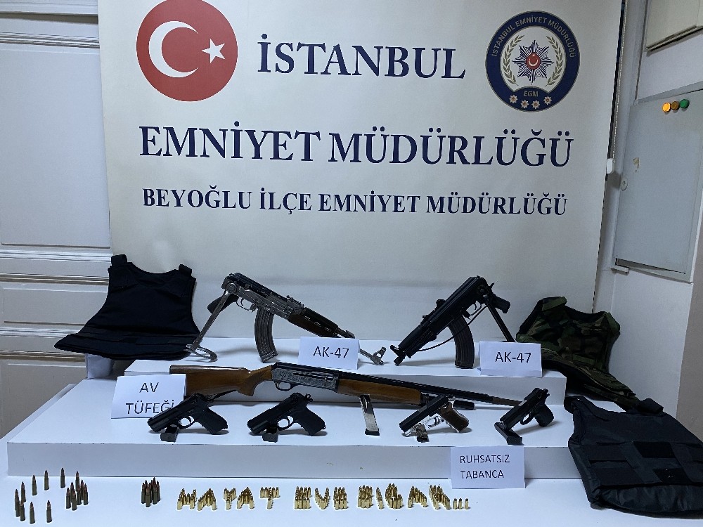 Kalaşnikoflu çatışmanın şüphelileri adliyeye sevk edildi 