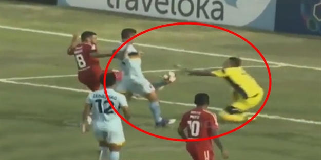 Kaleci bu pozisyonda hayatını kaybetti!