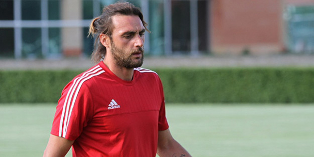 Kaleci Hakan Arıkan Gençlerbirliği'nde