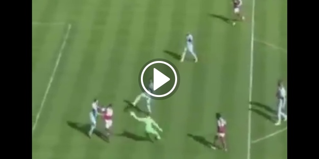 Kaleci Messi'ye özenirse...