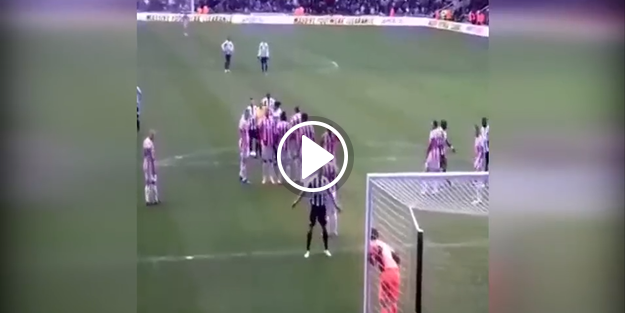 Kaleciyi çıldırtan futbolcu