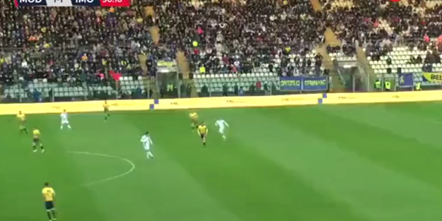 Kaleden kaleye inanılmaz gol! Kaleci gafil avlandı