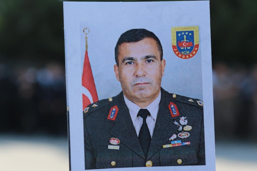 Kalp krizi geçirerek hayatını kaybeden Binbaşı Demir’e askeri tören 