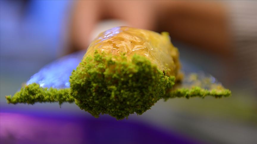 'Kalp ve tansiyon hastaları şerbetli hamur tatlılarından uzak durmalı'