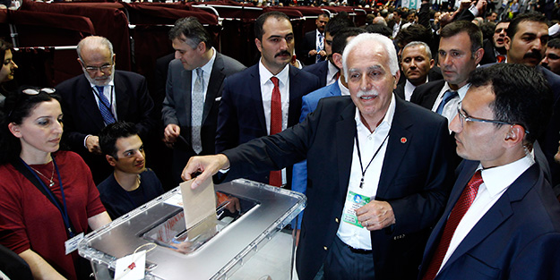 Kamalak, yeniden genel başkan seçildi