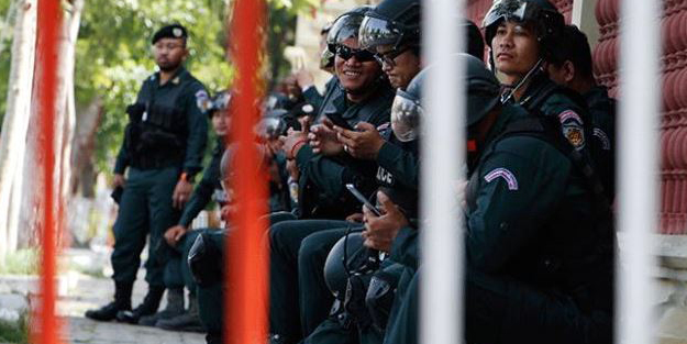 Kamboçya'da muhaliflere vatana ihanetten ceza