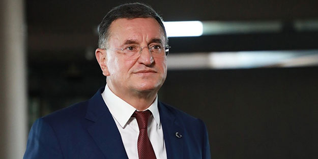 Kameraları gören CHP'li başkandan iddialı sözler: Dolar, euro, altın düşer ama o düşmez