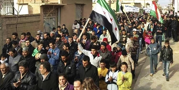 Suriye'de PYD protestosu