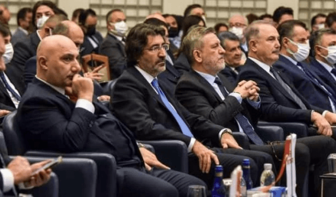 Kamu bankaları reel sektörün yanında