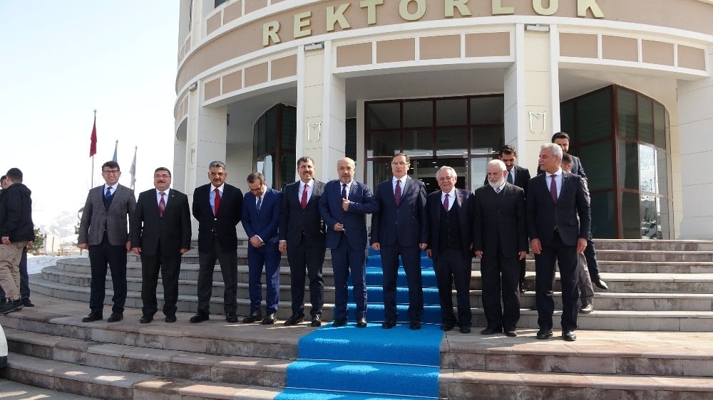 Kamu Başdenetçisi Malkoç 
